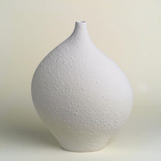 Florero Kira 43×30 Crema: Serenidad En Forma De Florero