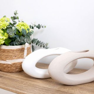 Florero Kelly 18×40 Blanco: Simplicidad Que Resalta La Belleza